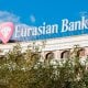 Özbekistan finans piyasasında çeşitli yabancı bankalar da