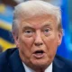 АҚШ Президенти Доналд Трамп бир кун ичида икки муаммо