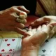 Tojikistonda folbin, sehrgar va jodugarlarga murojaat