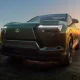 Lexus бренди ўз тарихида илк бор уч қаторли ўриндиқларга