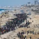После вступления в силу перемирия тысячи палестинцев