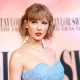 Amerikalik pop yulduz Taylor Svift yana bir tarixiy