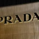 2025 йил 3 декабр куни Prada мода уйи Versace брендини