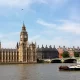 Буюк Британия ҳукумати мамлакатда уй-жой етишмовчилигини