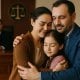Jinoyat ishlari bo‘yicha Chiroqchi tuman sudi binosida yuz