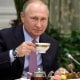 Россия президенти Владимир Путиннинг таваллуд кунига тўғри