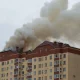 Ein Brand in einem Mehrfamilienhaus in der Stadt Buchara