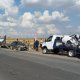 Un accident de la route majeur impliquant deux voitures