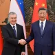 Pekin'de Özbekistan Cumhurbaşkanı Şevket Mirziyoyev
