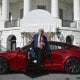 Prezident Donald Tramp Tesla kompaniyasi bosh direktori