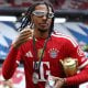 Le milieu offensif du Bayern, Michael Olise, a pris une