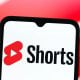 YouTube компанияси Shorts яратувчилари учун генератив