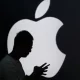 АҚШда бир гуруҳ ёзувчилар Apple компаниясини судга берди.