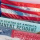 В США ужесточены процессы проверки по «грин-картам» и