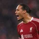 «Liverpul» jamoasi sardori Virgil van Deyk Chempionlar