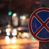 Transport vositasining noto‘g‘ri to‘xtashi yoki to‘xtab turishi qanday belgilanadi?