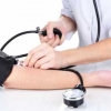 Olimlar arterial qon bosimini tushiradigan yangi «Birda uch («3 v 1»)» dori vositasini yaratishdi