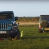 Defender, G-Class va Jeep Wrangler o‘zaro arqon tortishdi (video)