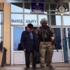 Ўзбекистон билан чегарадаги Қозоғистон божхона ходими пора билан қўлга тушди