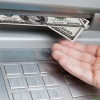 O‘zbekistonda bankomatlar 1 oktyabrdan naqd xorijiy valyuta berishni to‘xtatadi