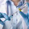 Koronavirus vaksinasini kimlarga qo‘llab bo‘lmasligi ochiqlandi