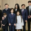 Shavkat Mirziyoyevning oilaviy surati bir yildirki barchaning e’tibor markazida