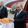 Владимир Путин давлат ташрифи билан Қирғизистонга келди
