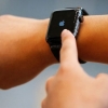 Британия вазирларига Apple соатларини тақиш тақиқланди