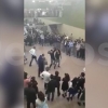 Qozog‘istondagi to‘yda Despacito’ga raqsga tushayotganlar ommaviy mushtlashuv uyushtirdi (video)