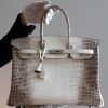 Hermès брендининг сумкаси аукционда 300 минг долларга сотилди