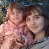 Россияда 21 ёшли қиз дугонаси ва унинг 3 ёшли қизалоғини пичоқлаб қўйди