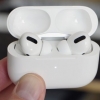 Apple’нинг AirPods’лари қандай қилиб дунёдаги энг машҳур симсиз наушникка айланди?