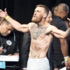 Макгрегор UFC жангчилари автобусига ҳужум қилди (видео)