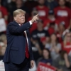 Трамп Эрондаги намойишчиларни форсчада қўллаб-қувватлади