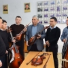 Андижонлик ҳунарманд учта янги мусиқий асбобни яратди