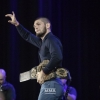 Nurmagomedov Makgregor bilan jang oldidan oʻtkazilgan matbuot anjumanda raqibini kutib oʻtirmadi