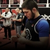 Habib Nurmagomedov: «Mashg‘ulotlarni davom ettiryapman. Ammo jang qayerda bo‘lishini bilmayman»