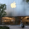Apple АҚШдаги тартибсизликлар вақтида ўғирланган iPhone’ларни блокламоқда