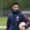 "Arsenal" bosh murabbiyi ham koronavirus yuqtirib olgani aniqlandi
