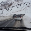 Yoqqan qor tufayli Chimyon tog‘lari atrofidagi yo‘llarda tirbandlik yuzaga keldi