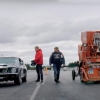 Shelby Mustang GT350 kombaynga qarshi poygaga chiqdi (video)