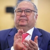 Миллиардер Алишер Усмонов «Пахтакор» учун инвестиция киритмоқда