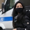 Коронавирус пандемияси шароитида тиббий ниқоблар тақиб юриш зарур экани исботланди