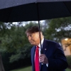 Трамп президент этиб сайланганидан сўнг дўстларини йўқотганлигини айтди