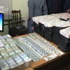 Самарқандда валютафурушлардан хорижий валюталар ва 231 миллион сўм олиб қўйилди