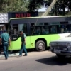 Toshkentda yo‘lovchi avtobusning ustunga borib urilishi oqibatida 15 kishi jabrlandi(Foto)