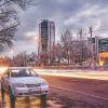 Toshkentda Lacetti’da o‘tirgan tadbirkorni olti talonchi do‘pposlab, pulini olib ketdi