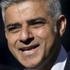 Tramp London meri bilan dahanaki jangga kirishdi
