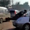 «Matiz»ning kapotiga osilib qolgan YPX xodimi bo‘yicha rasmiy ma’lumot berildi