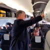 Poroshenko Londondan Kiyevga oddiy yoʻlovchi samolyotda uchib keldi